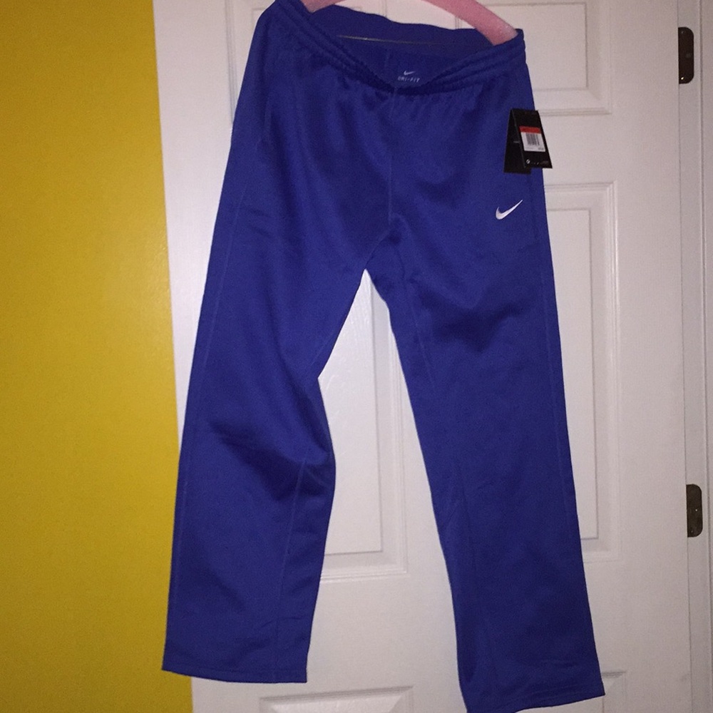 Nike Women’s Blue Therma Track Pant